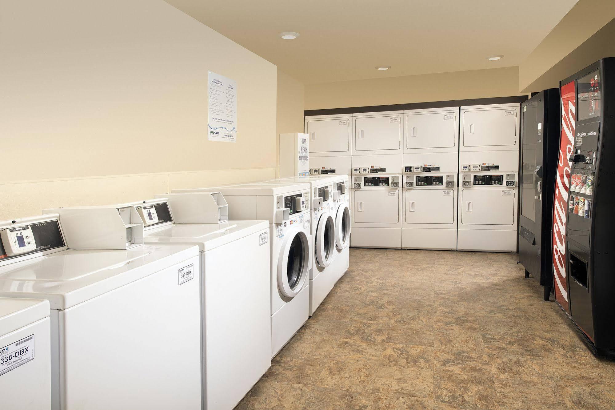 Woodspring Suites Hobbs Air Base City Екстериор снимка